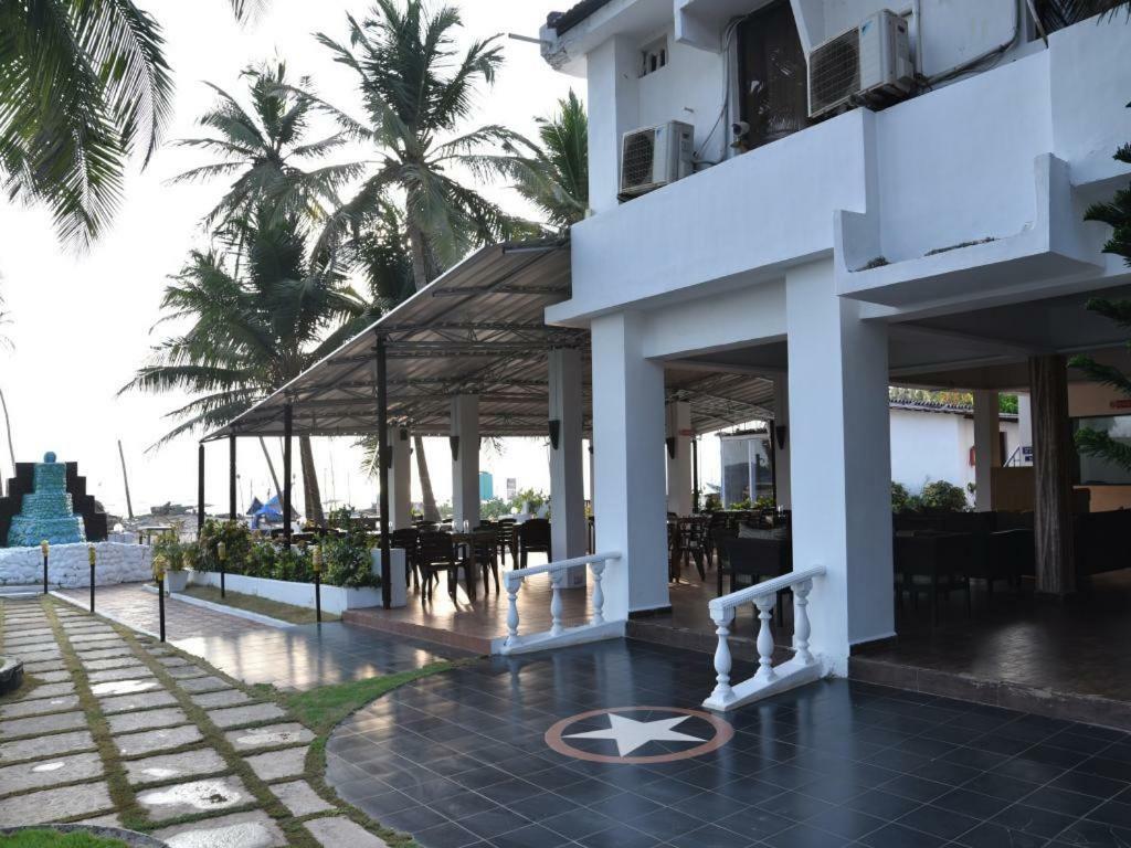 Hotel Lucky Star Colva Esterno foto